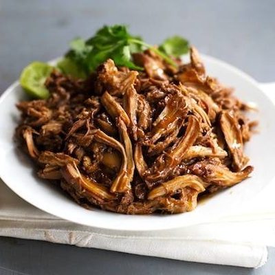 Honey Glazed Crockpot Chicken Adobo - simple pantry ingredients, hardly any hands-on time, 200 calories. | https://fresh-shape.today