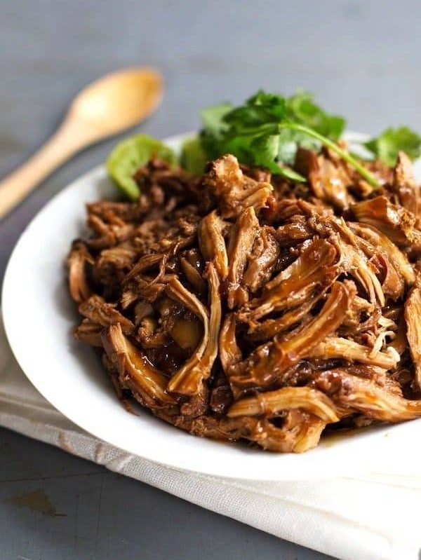 Honey Glazed Crockpot Chicken Adobo - simple pantry ingredients, hardly any hands-on time, 200 calories. | https://fresh-shape.today