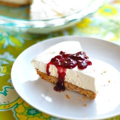A picture of Grandma’s Creamy Lemon Pie