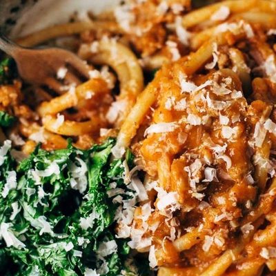 Pumpkin Spaghetti in a bowl with kale.