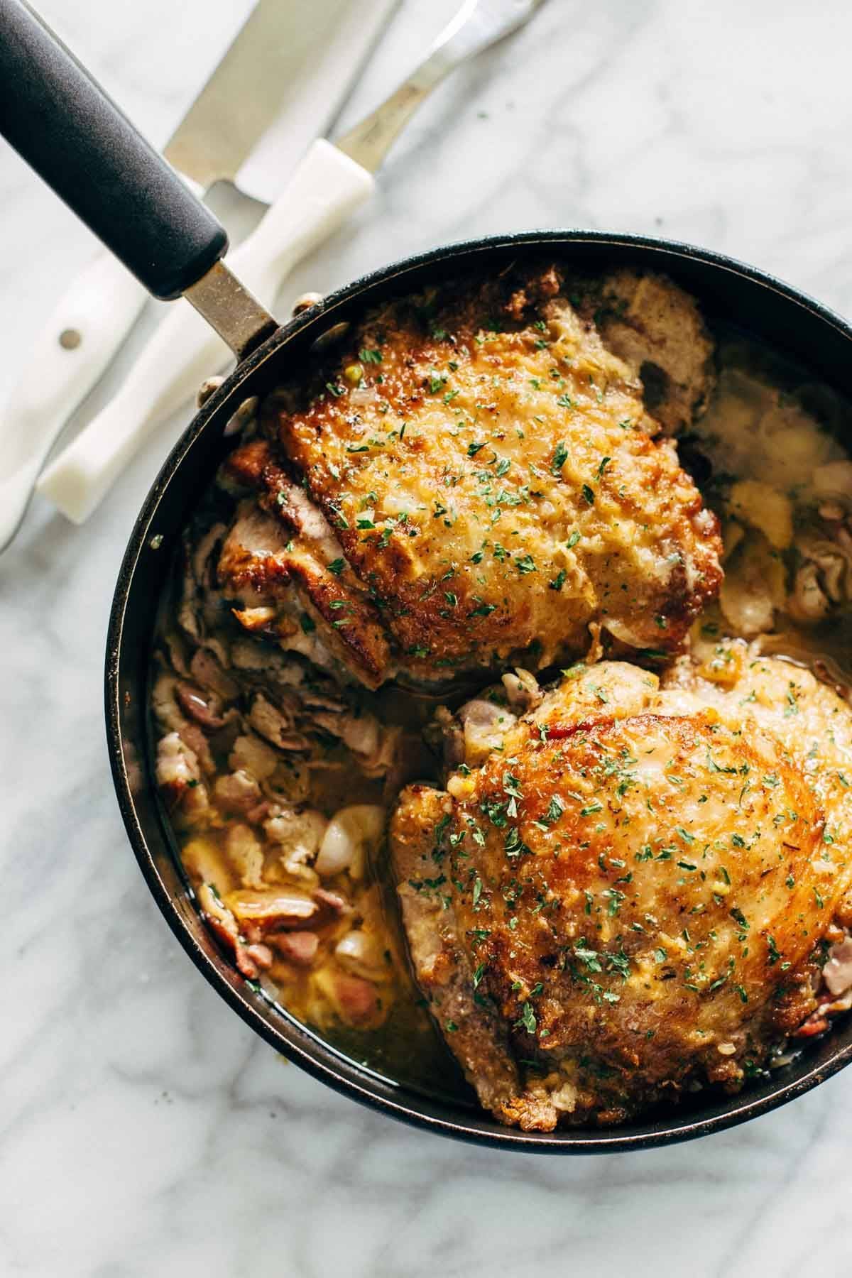 Skillet Turkey with Bacon and White Wine - a simple holiday meal featuring everyone's faves: shallots, butter, white wine, and bacon! | pinchofyum.com Skillet Turkey with Bacon and White Wine - a simple holiday meal featuring everyone's faves: shallots, butter, white wine, and bacon! | pinchofyum.com